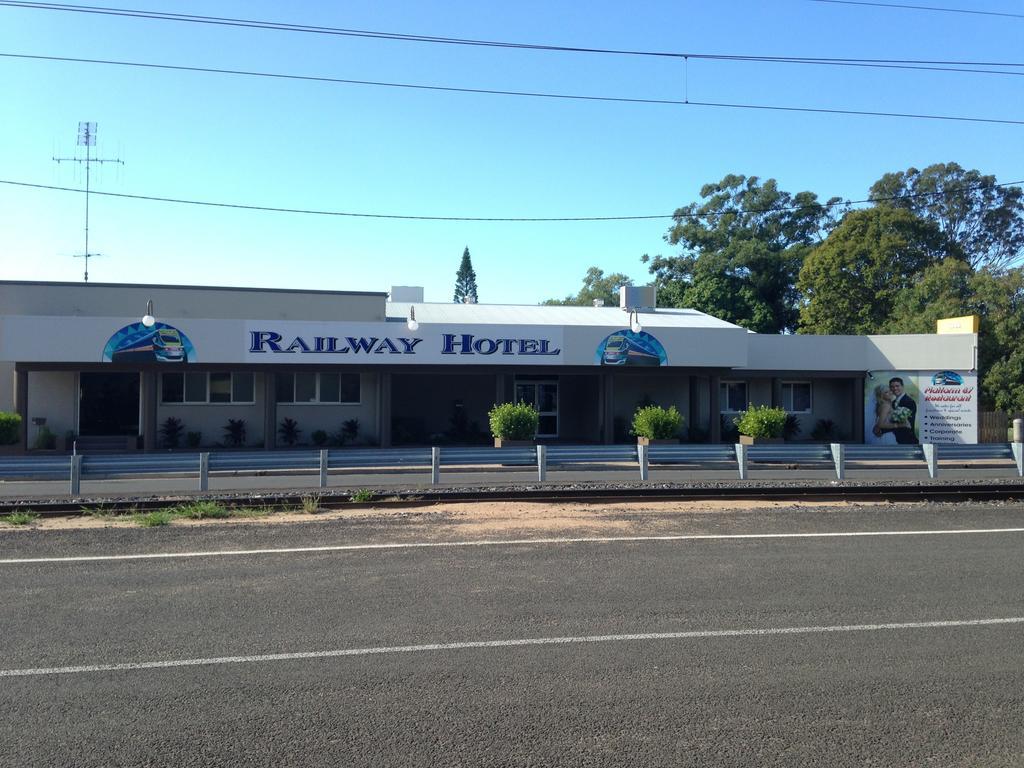 Railway Hotel בונדברג מראה חיצוני תמונה